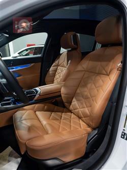 بي ام دبليو الفئة 7